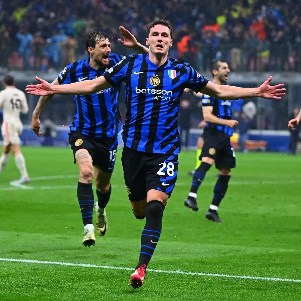 华体会app-皇马绝杀AC米兰，孙兴慜补时绝平意甲